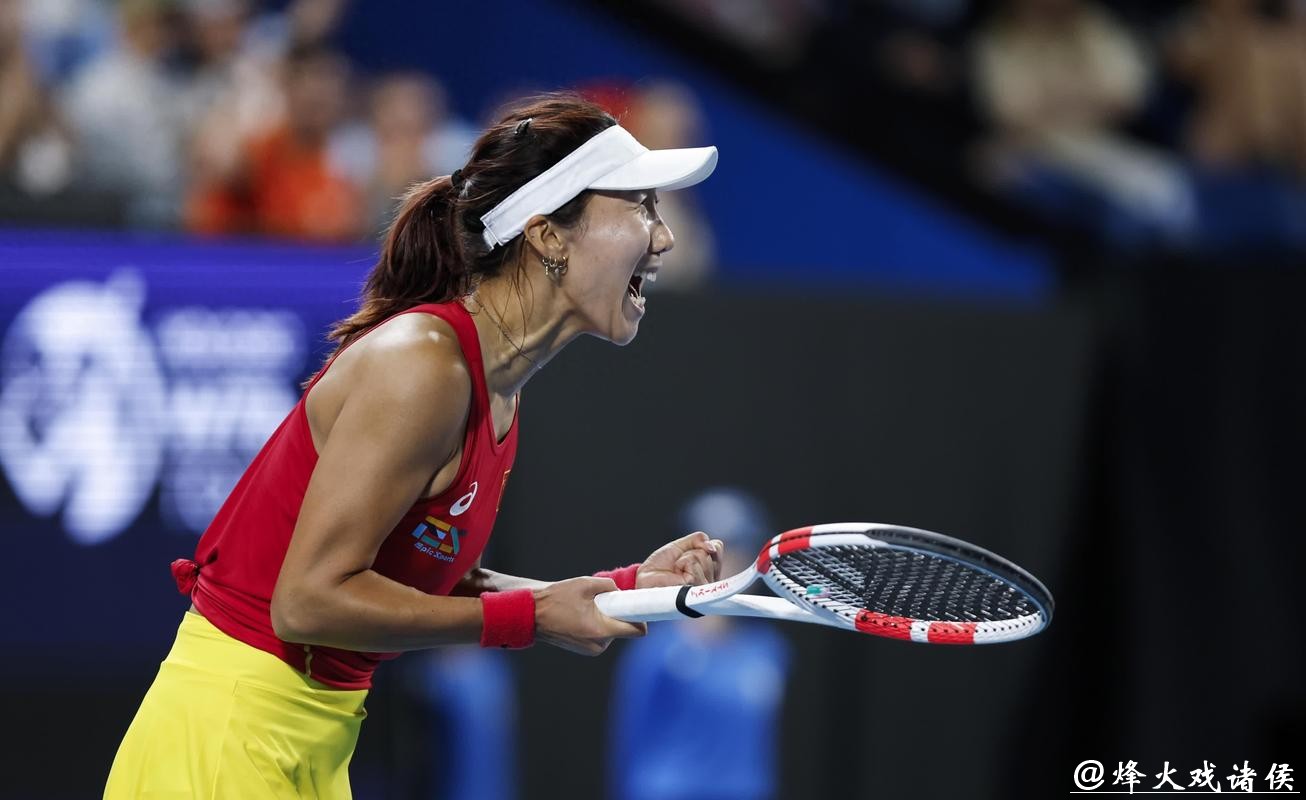 2026年联合杯网球赛:中国队0比3负于加拿大队 2026年联合杯网球赛:中国队0比3负于加拿大队