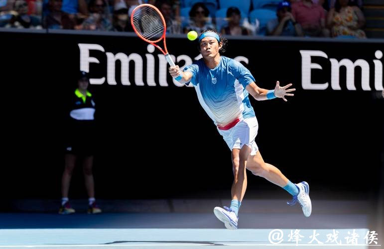 澳网首轮出局,张之臻:对手小球发挥出色 澳网首轮出局,张之臻:对手小球发挥出色